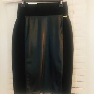 $19!! 🖤Calvin Klein 🖤Pencil Skirt - XS